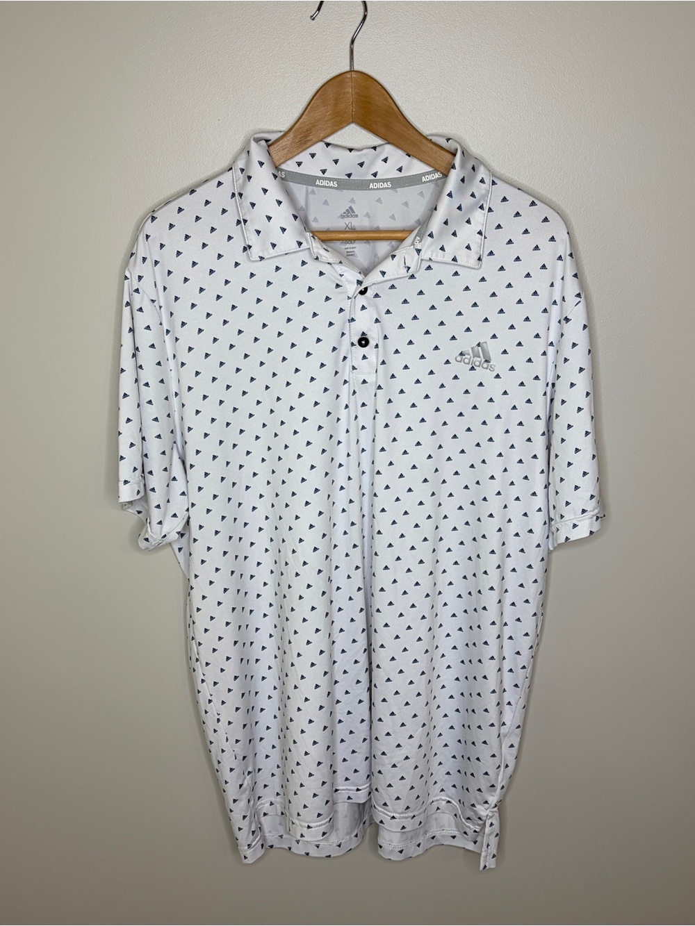 Adidas Men’s White Polo Golf Shirt with Navy adidas logo Print XL